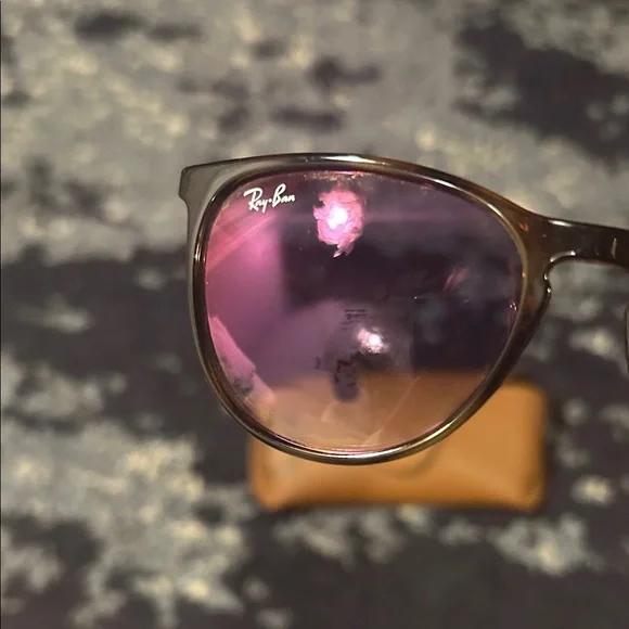 Kids Ray-Ban Tortoise ERIKA Shell Sunglasses with Tan Case - Picture 4 of 13